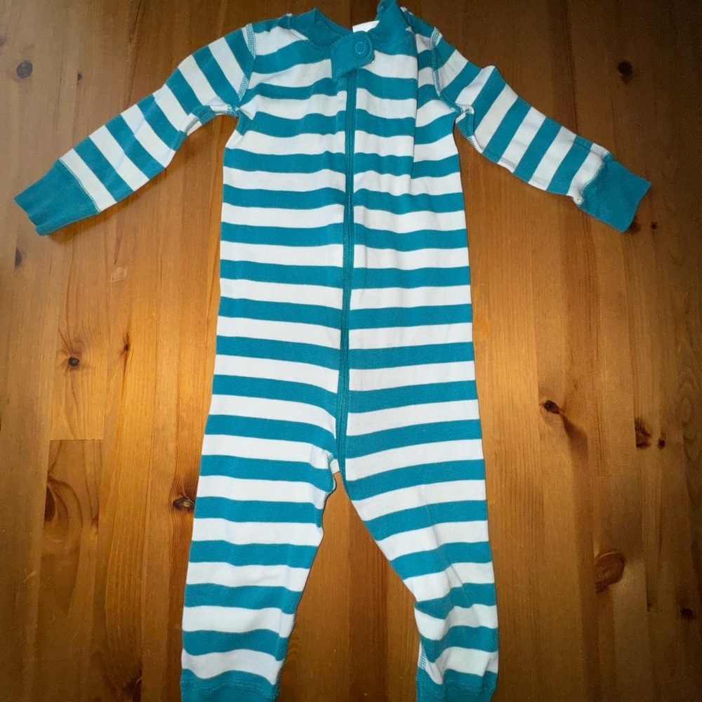 Hanna Andersson pajamas size 12-18 months - Picture 4 of 4